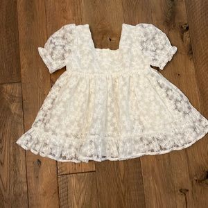 GUC Noralee Floral Lace Dress size 2